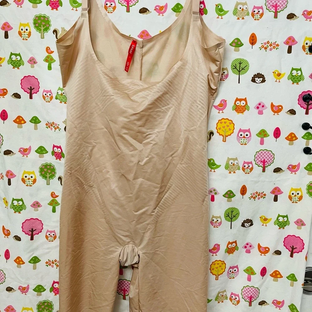 SPANX Invisible Open-Bust bodysuit - Picture 3 of 5